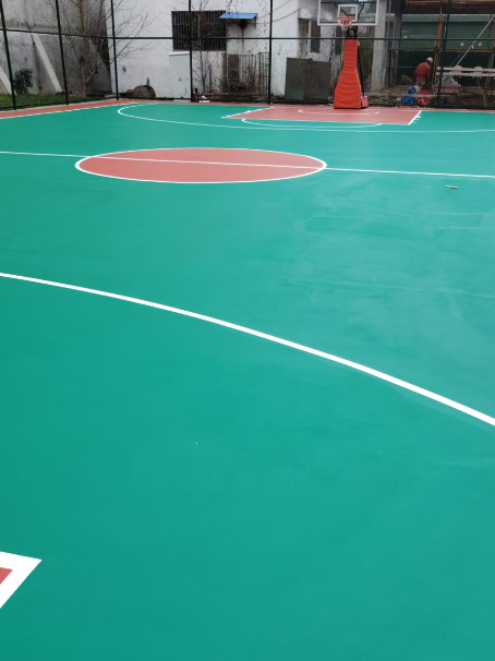 青县 球场长期使用易出现地面开裂